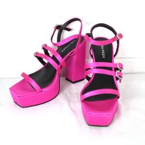 Lisa Vicky Babe-V Strappy Platform Sandal Size 7 NWT Raspberry  Satin
